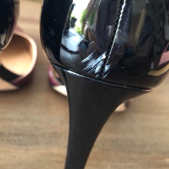 SOLD- Calvin Klein Pumps - Picture 4 of 5